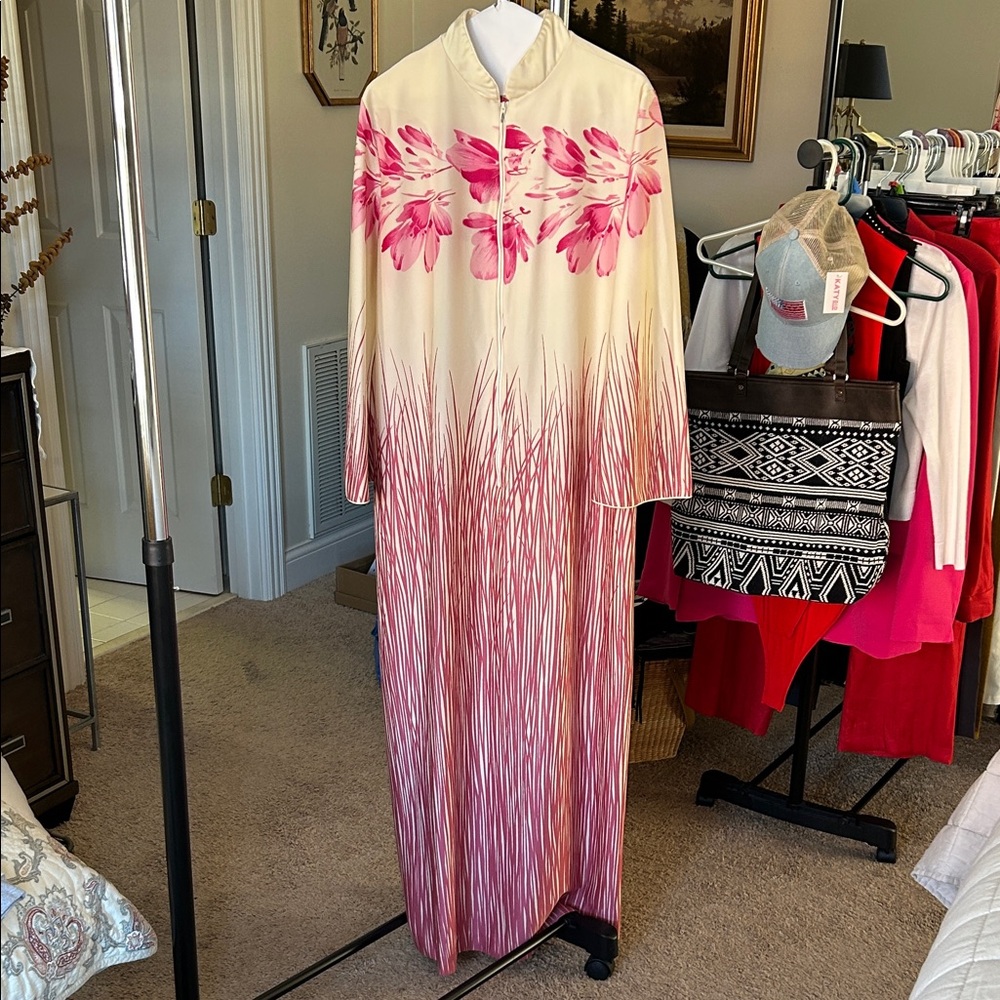 David Brown California lounge dress